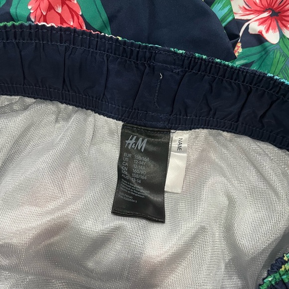 H&M Swim Shorts Trunks Tropical Neon Print, Size 12-14 - Picture 4 of 4